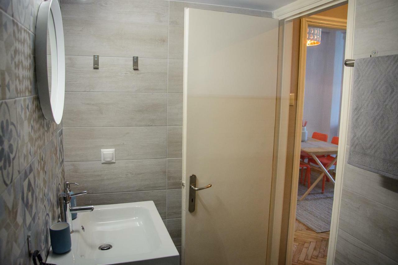 Fully Renovated And Relaxing Apartment Aten Exteriör bild