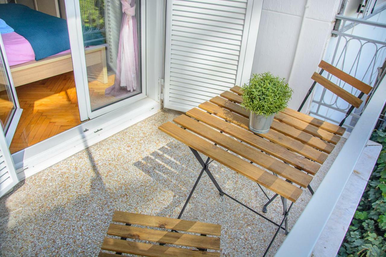 Fully Renovated And Relaxing Apartment Aten Exteriör bild